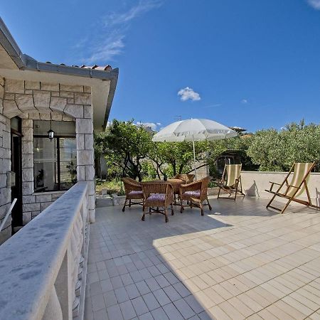 Apartman Nikica Postira Bagian luar foto